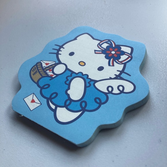 Hello Kitty Collection - Picture 2 of 7